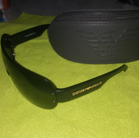 Emporio Armani aviator sunglasses - Picture 4 of 6